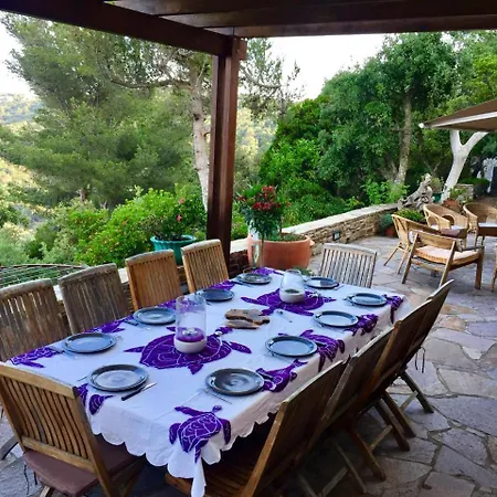 5 Pieces 10 Pers Vue Sur Mer 76536 Bormes-les-Mimosas